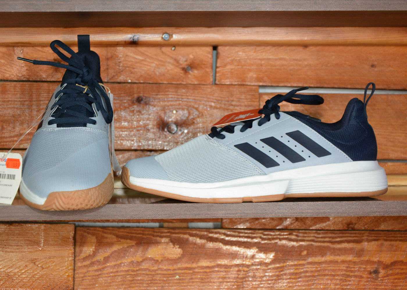 Adidas essence indoor