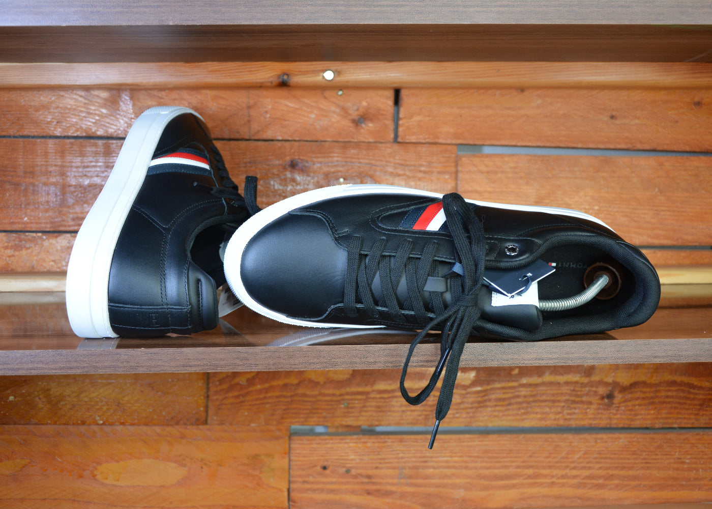 Tommy Hilfiger icon court