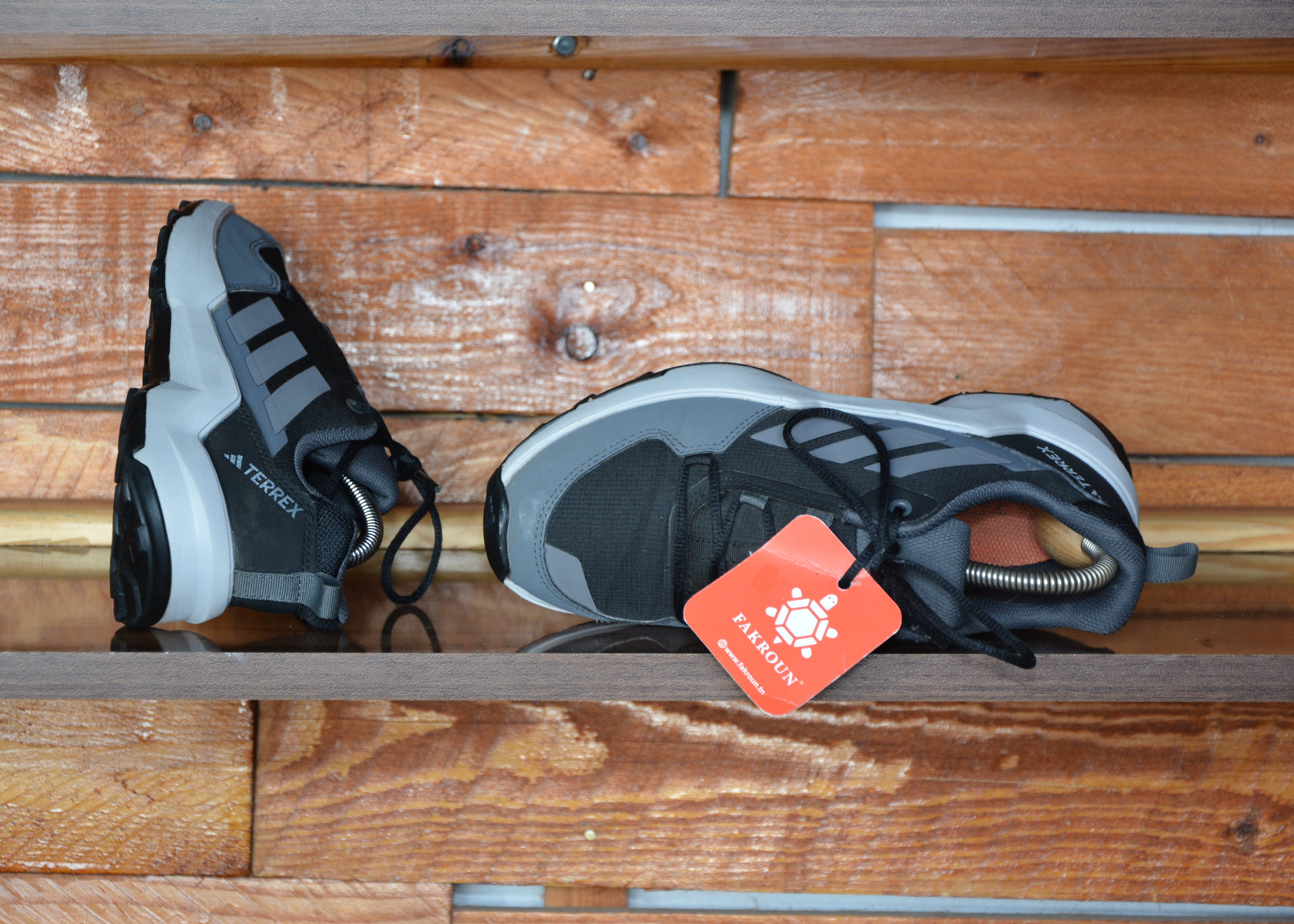 Adidas terrex AX4R K