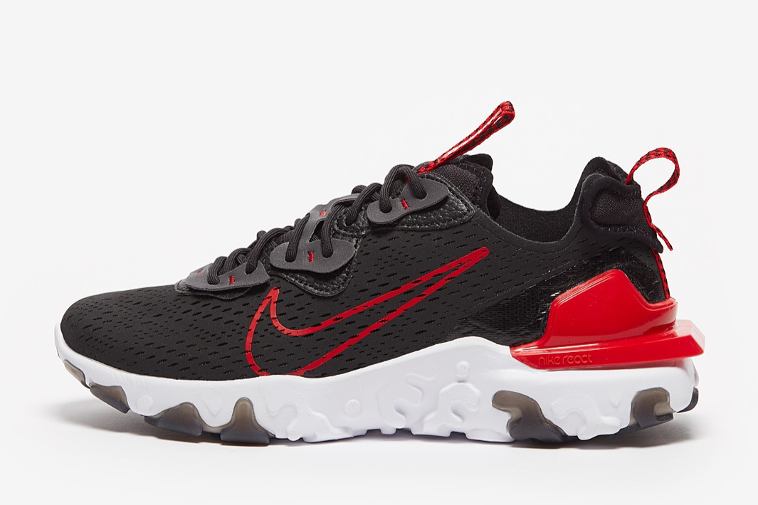 NIKE REACT VISION