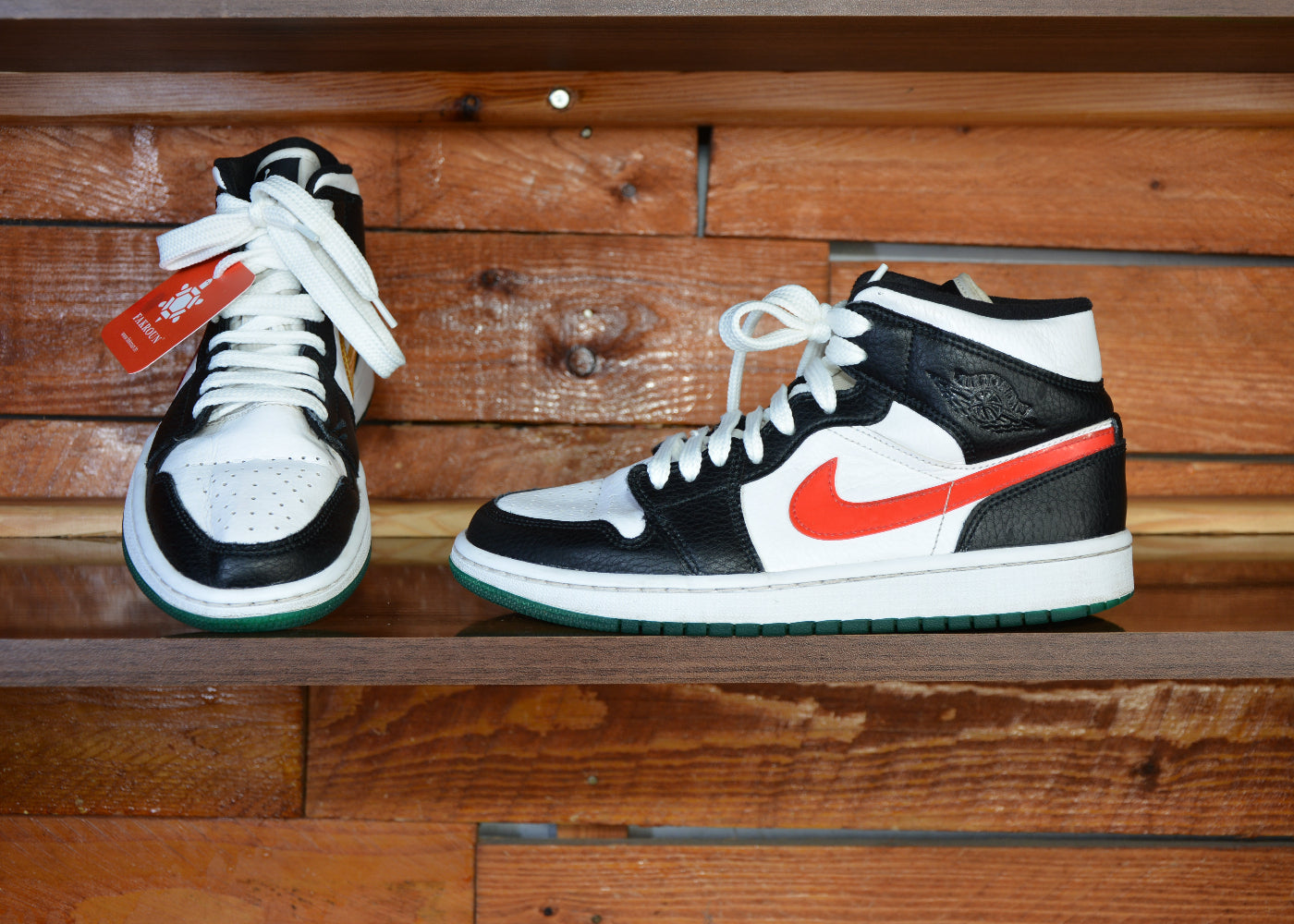 Nike air Jordan 1 mid alternate swoosh