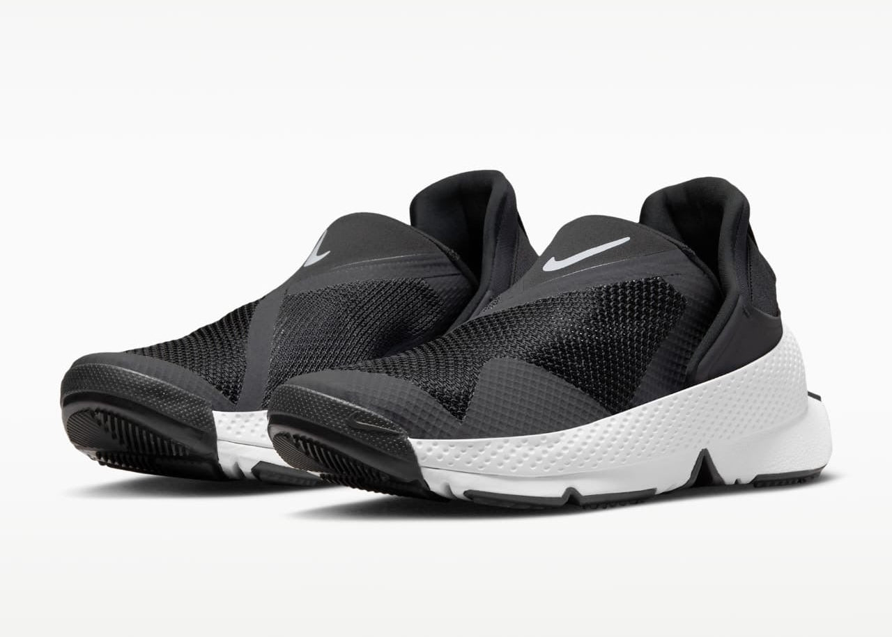 Nike Go FlyEase triple