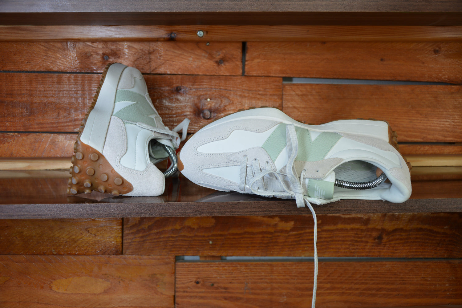 New balance 327 moonabeam