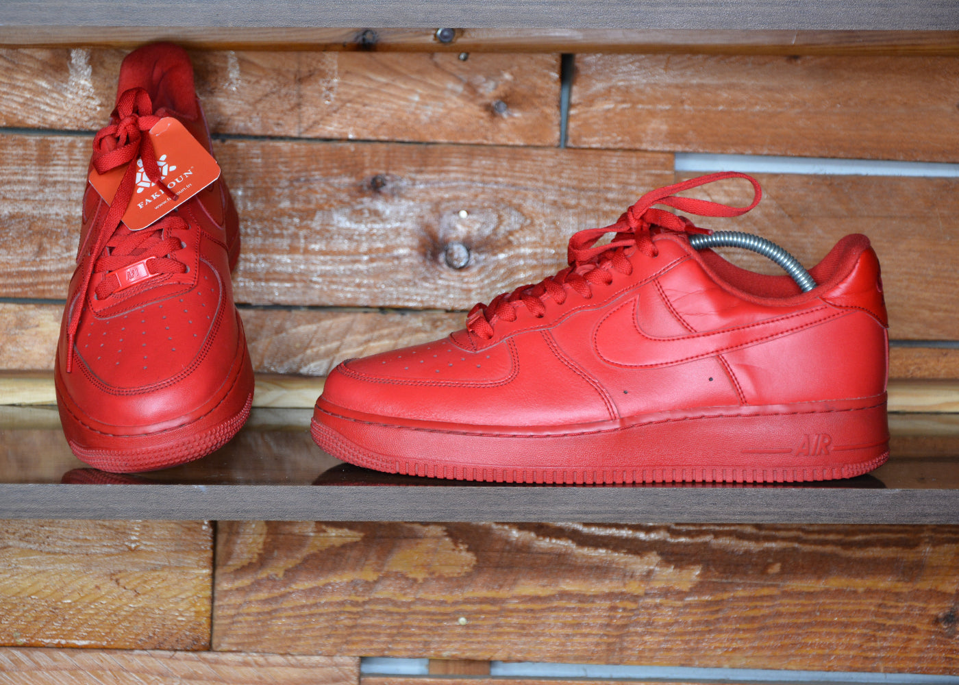 Nike air force 1 low triple red