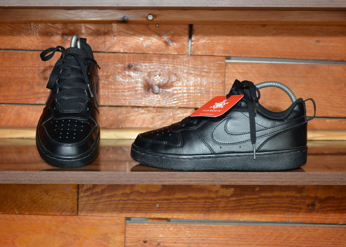 Nike court borough low