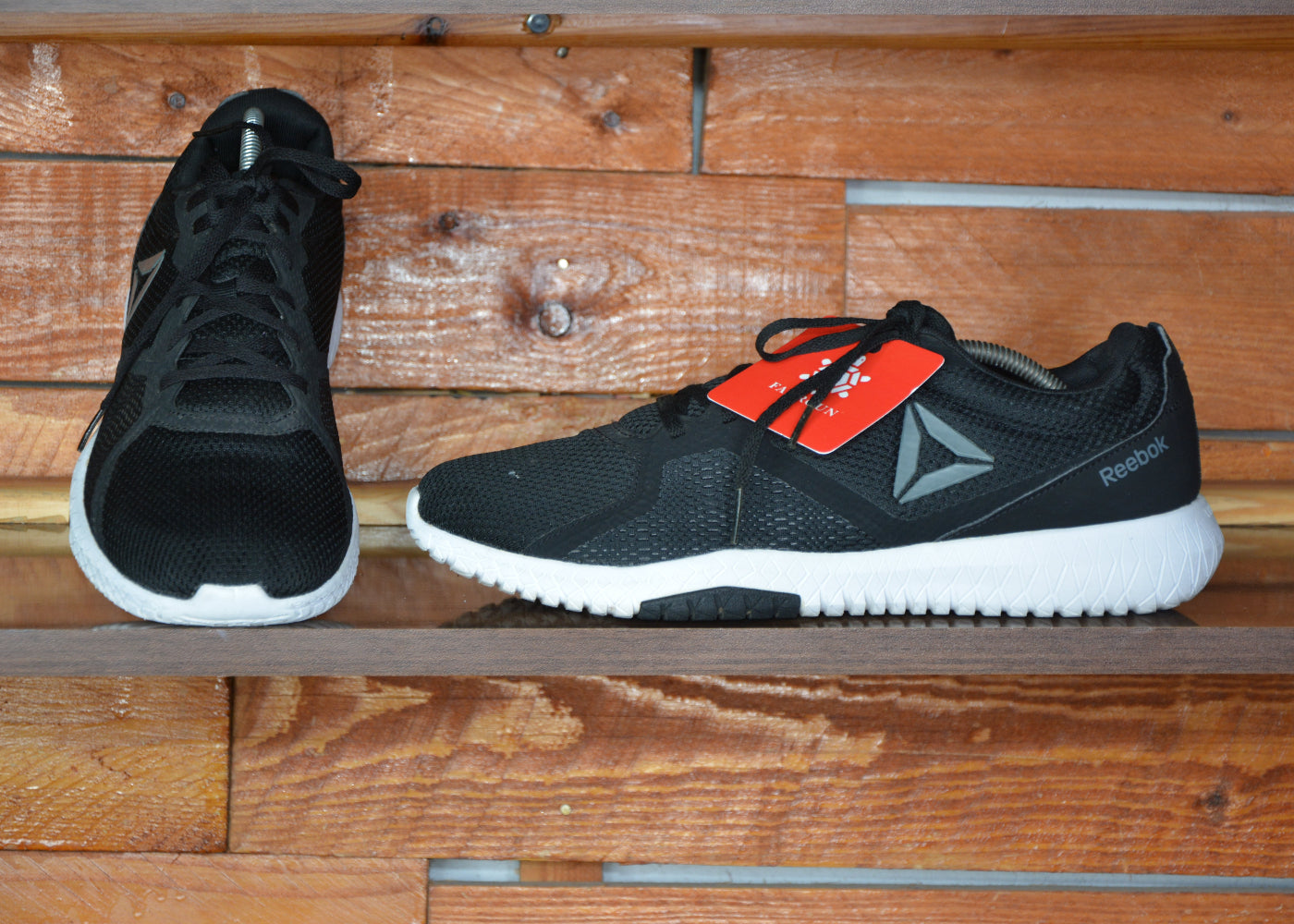Reebok flexagon
