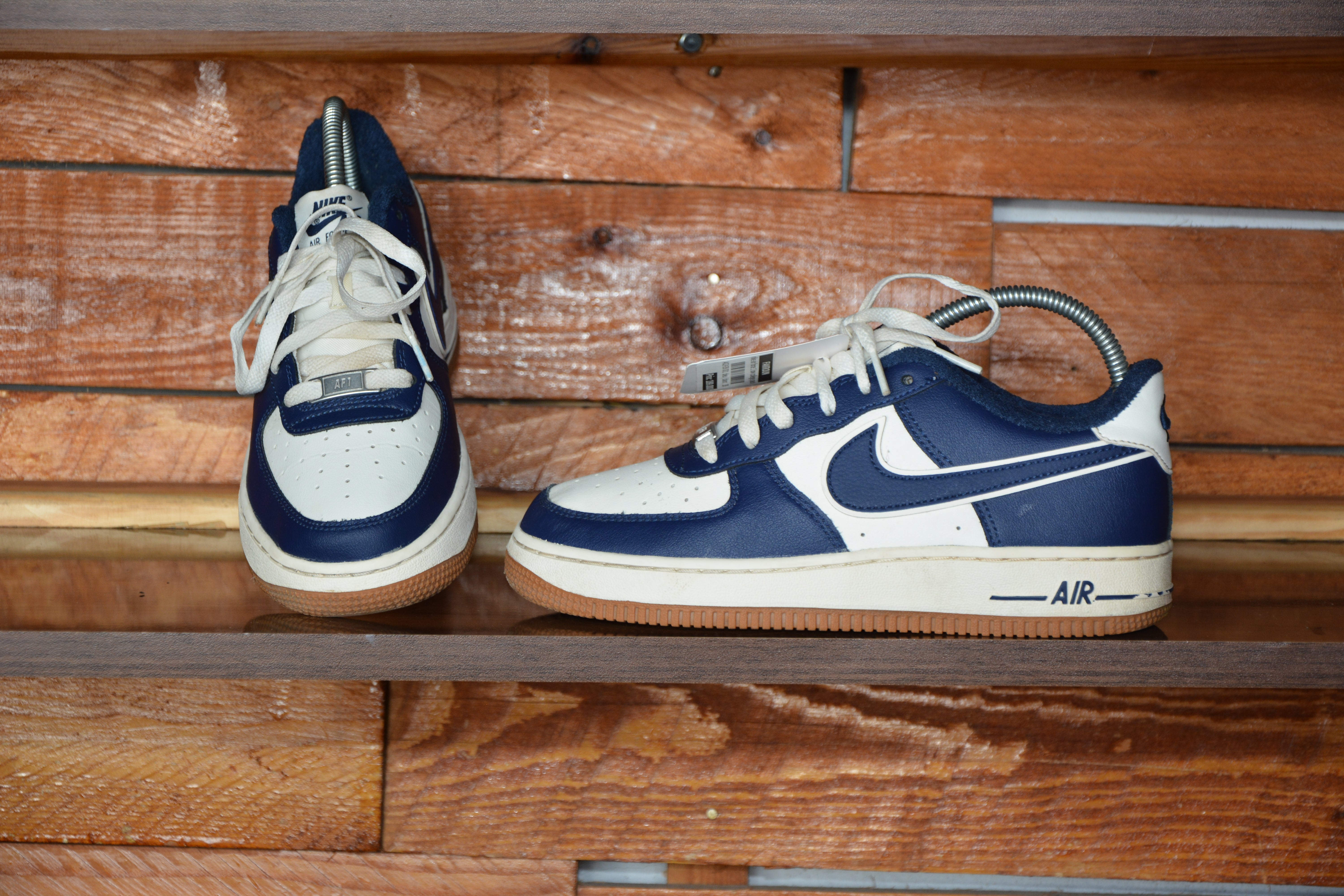 Nike air force 1 low college pack