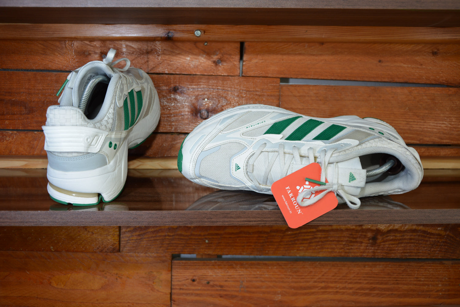 Adidas spiritain 2000 core