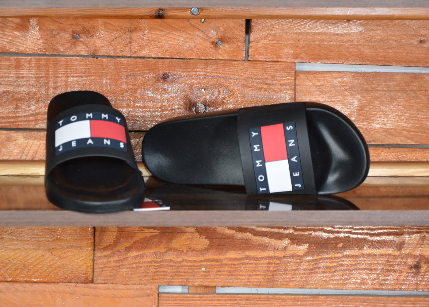 Claquette tommy jeans flag pool slide ESS