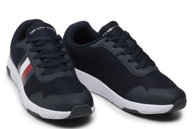 Tommy Hilfiger light weight knit