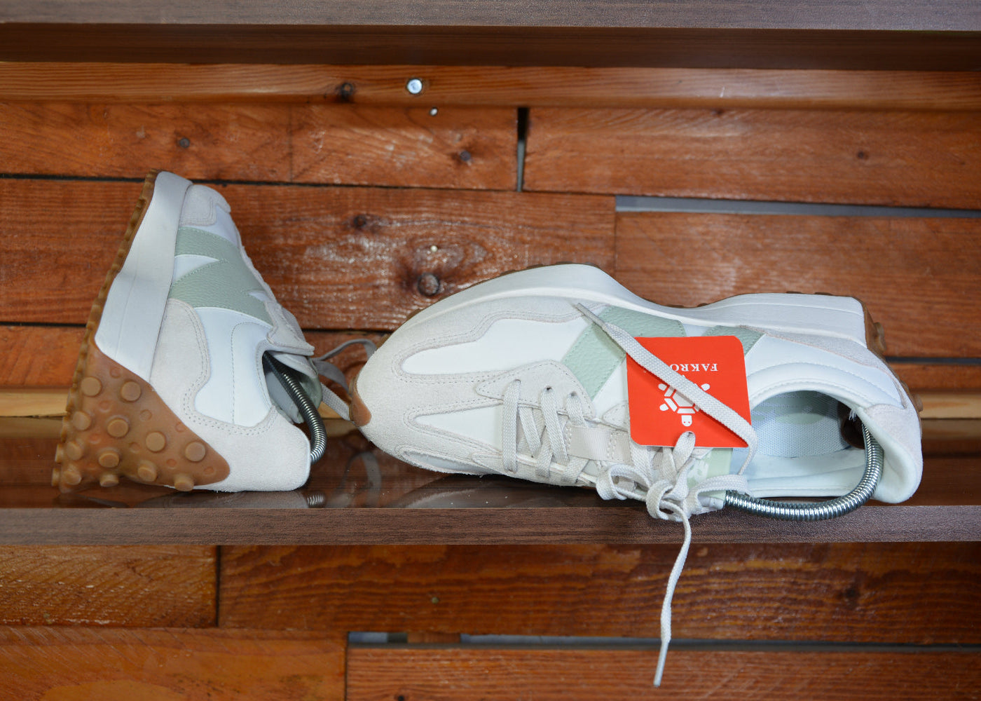 New balance 327 moonabeam