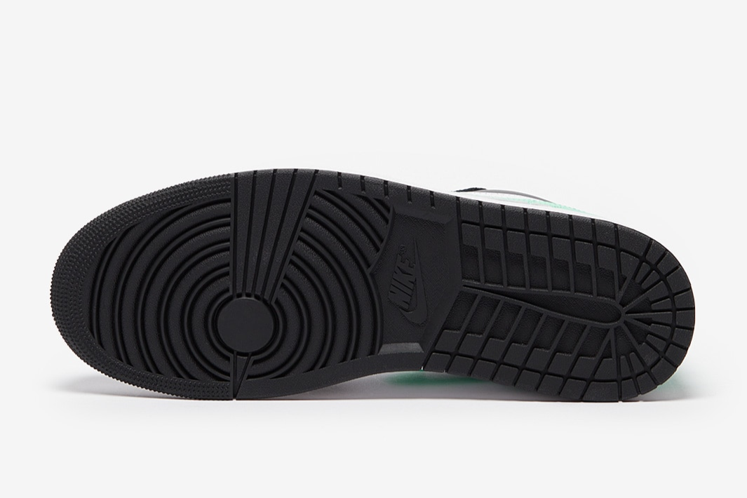 Nike AIR JORDAN 1 LOW