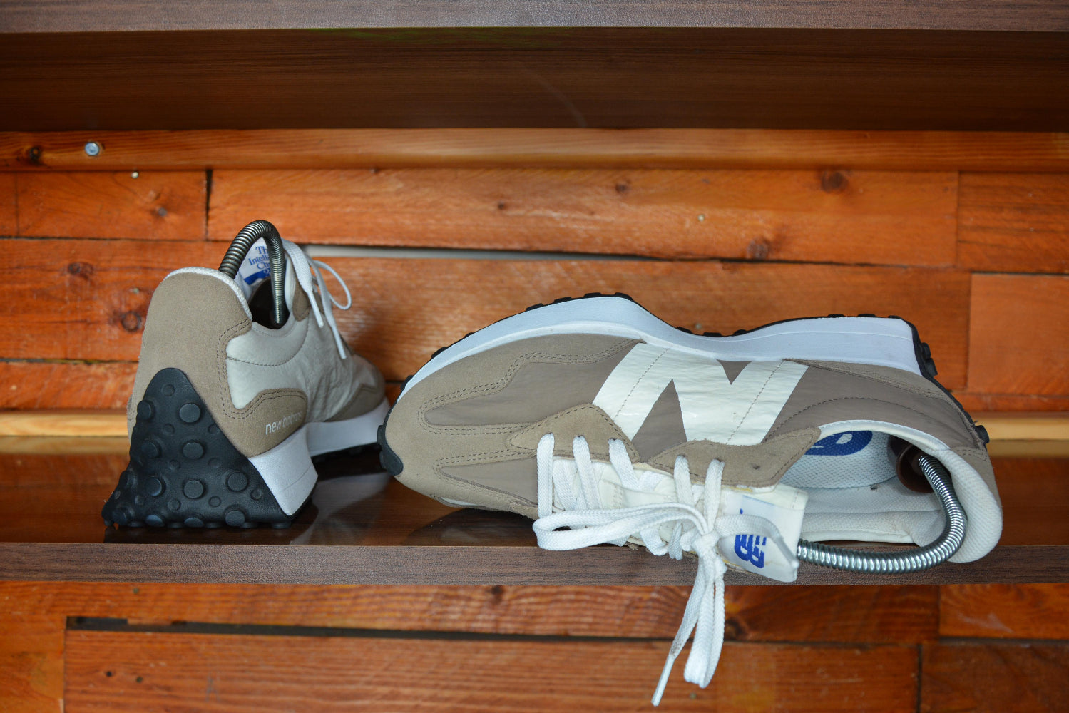 New Balance 327 Champignon Moonbeam