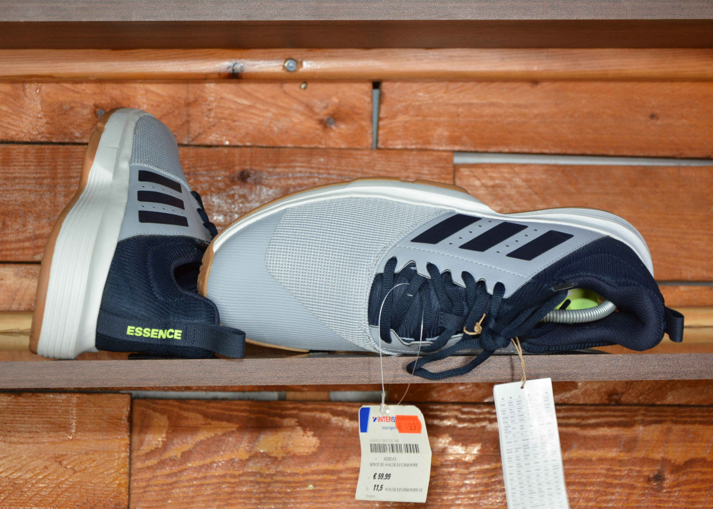 Adidas essence indoor