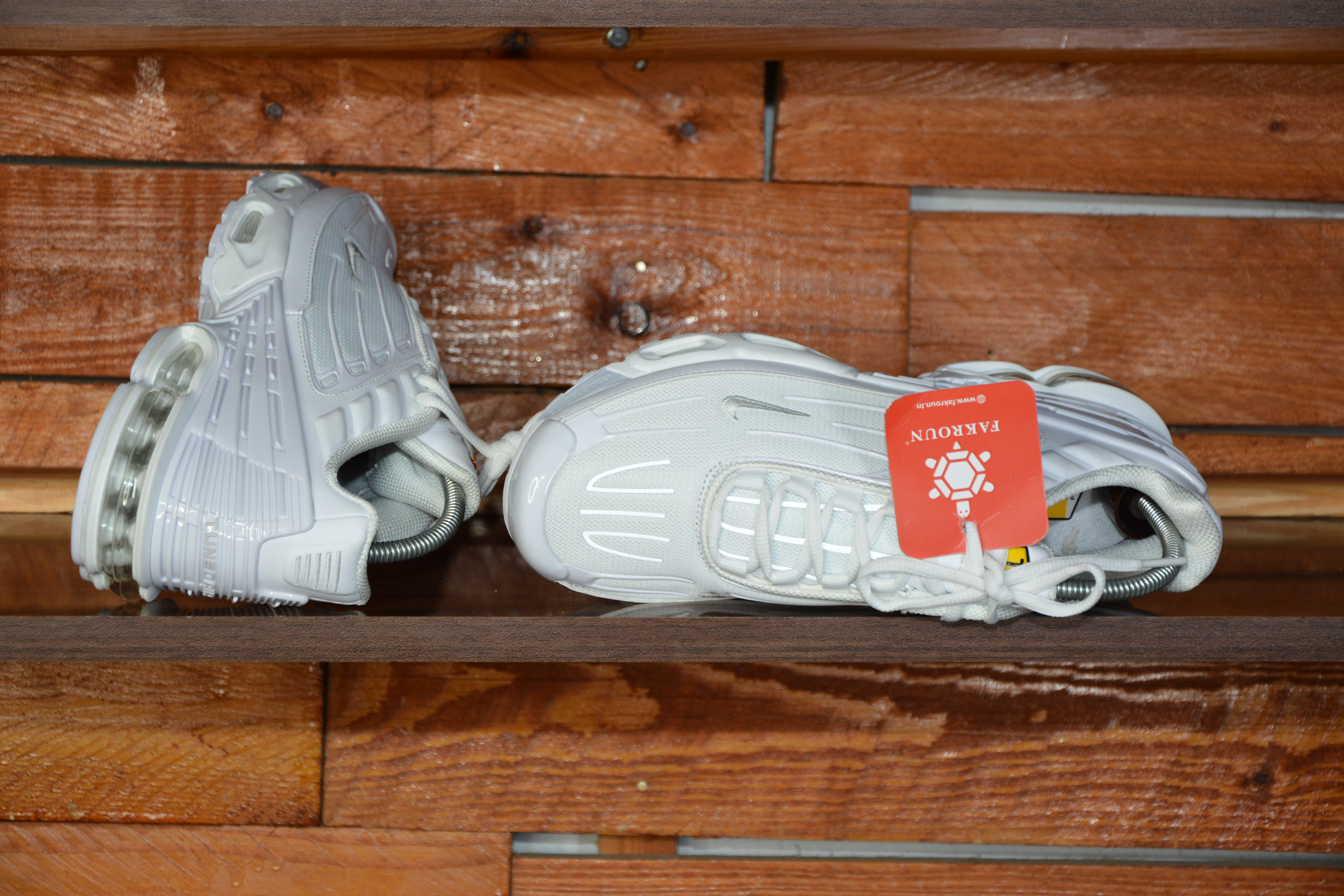 Nike air max plus 3 triple white