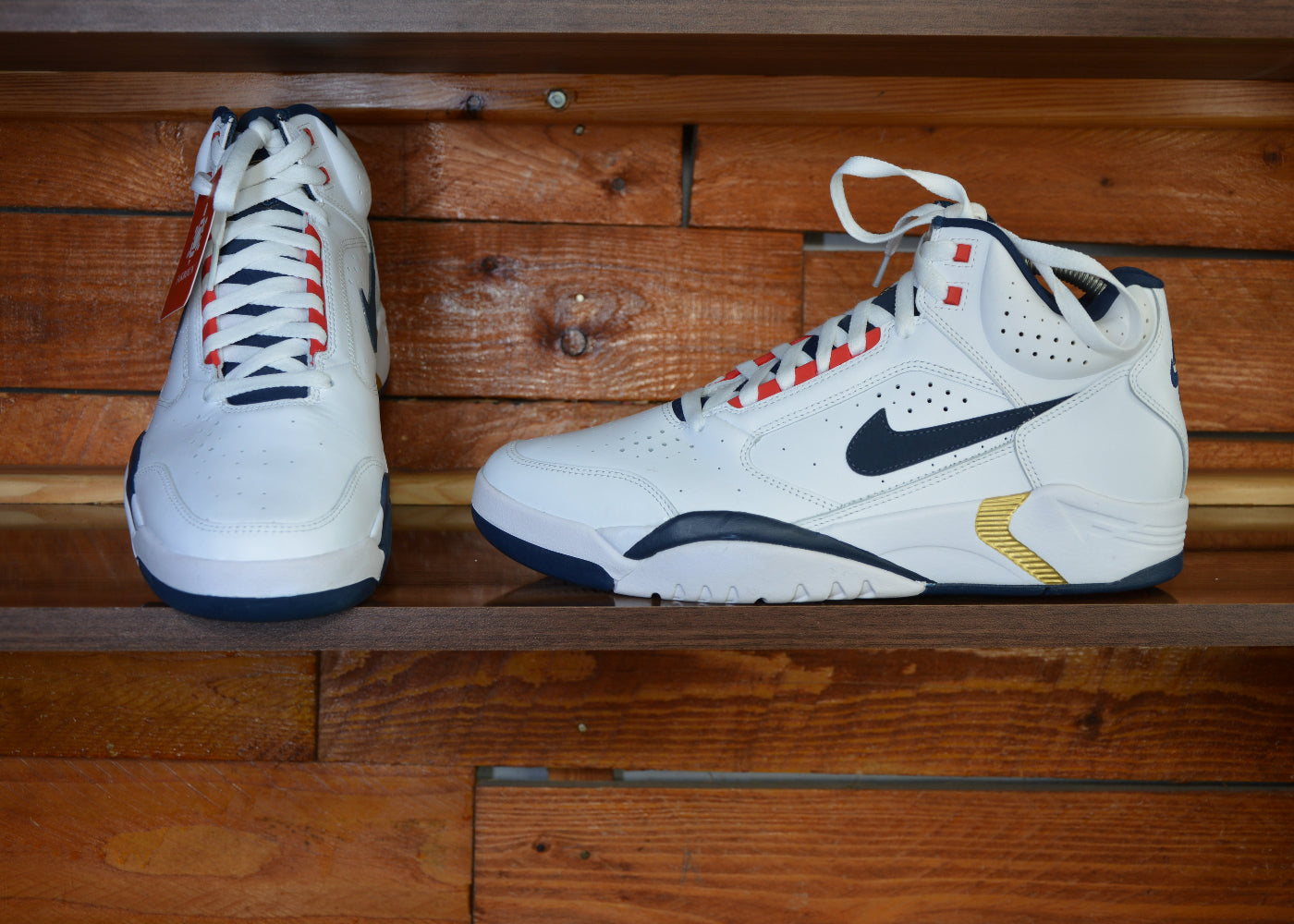 Nike air flight lite mid