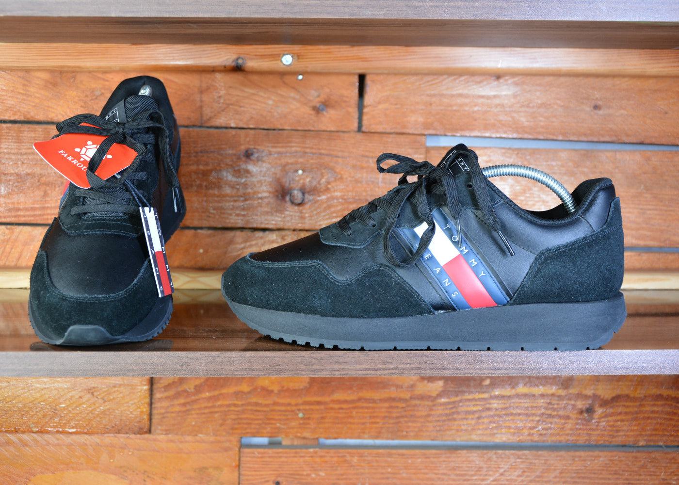 Tommy mixed texture cleat trainer