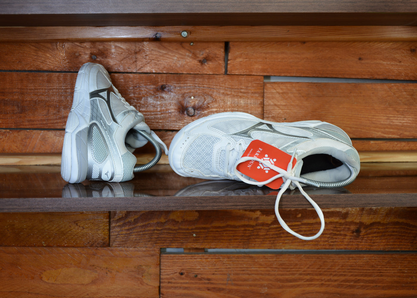 Mizuno wave volleyball