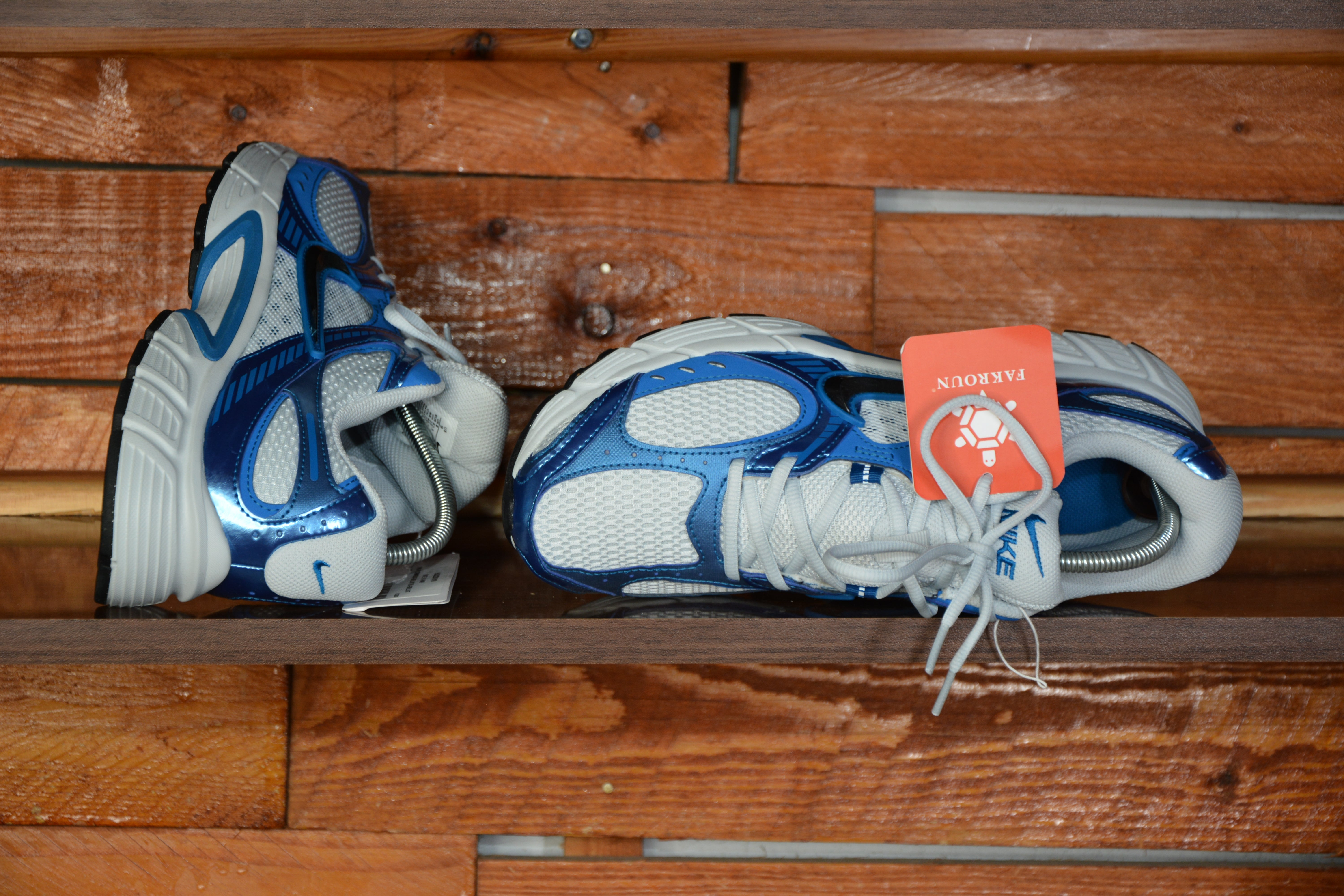 Nike v5 rnr pure