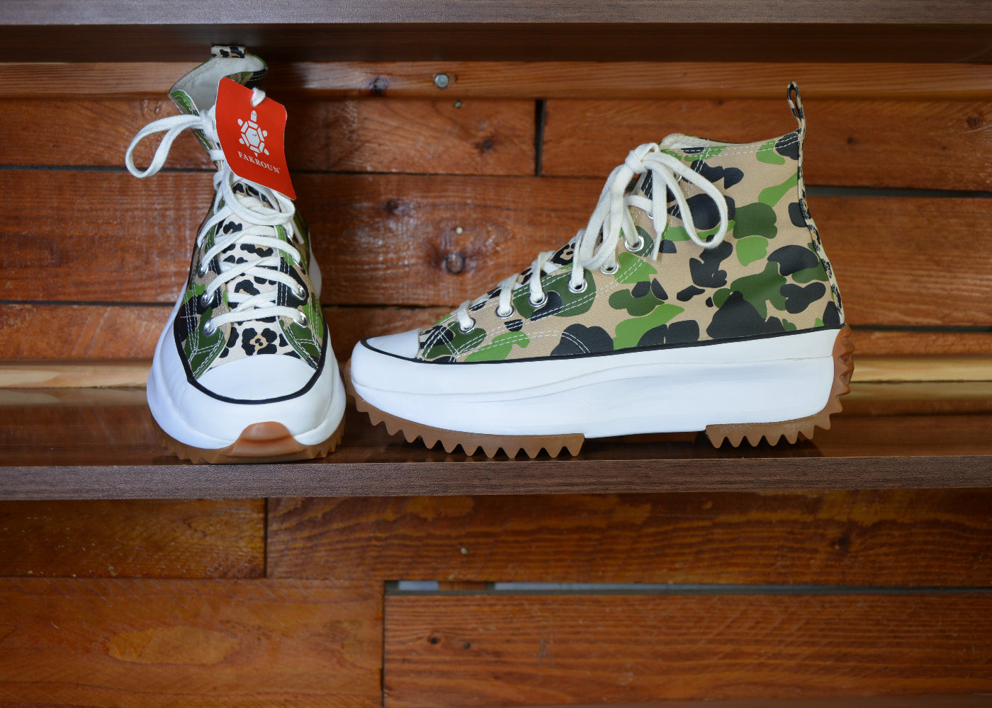 Convers run star hike high