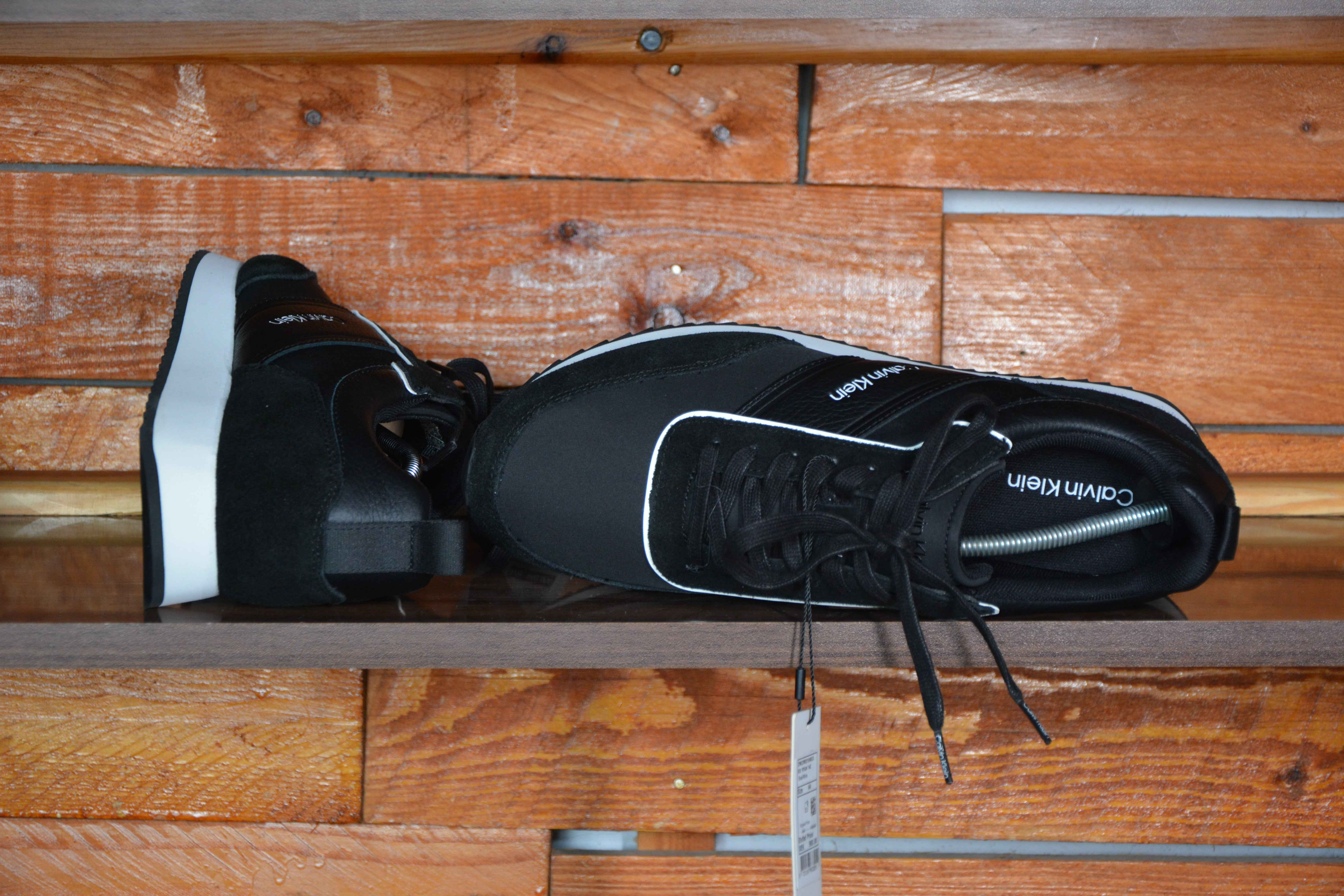 Calvin klein trainers feature