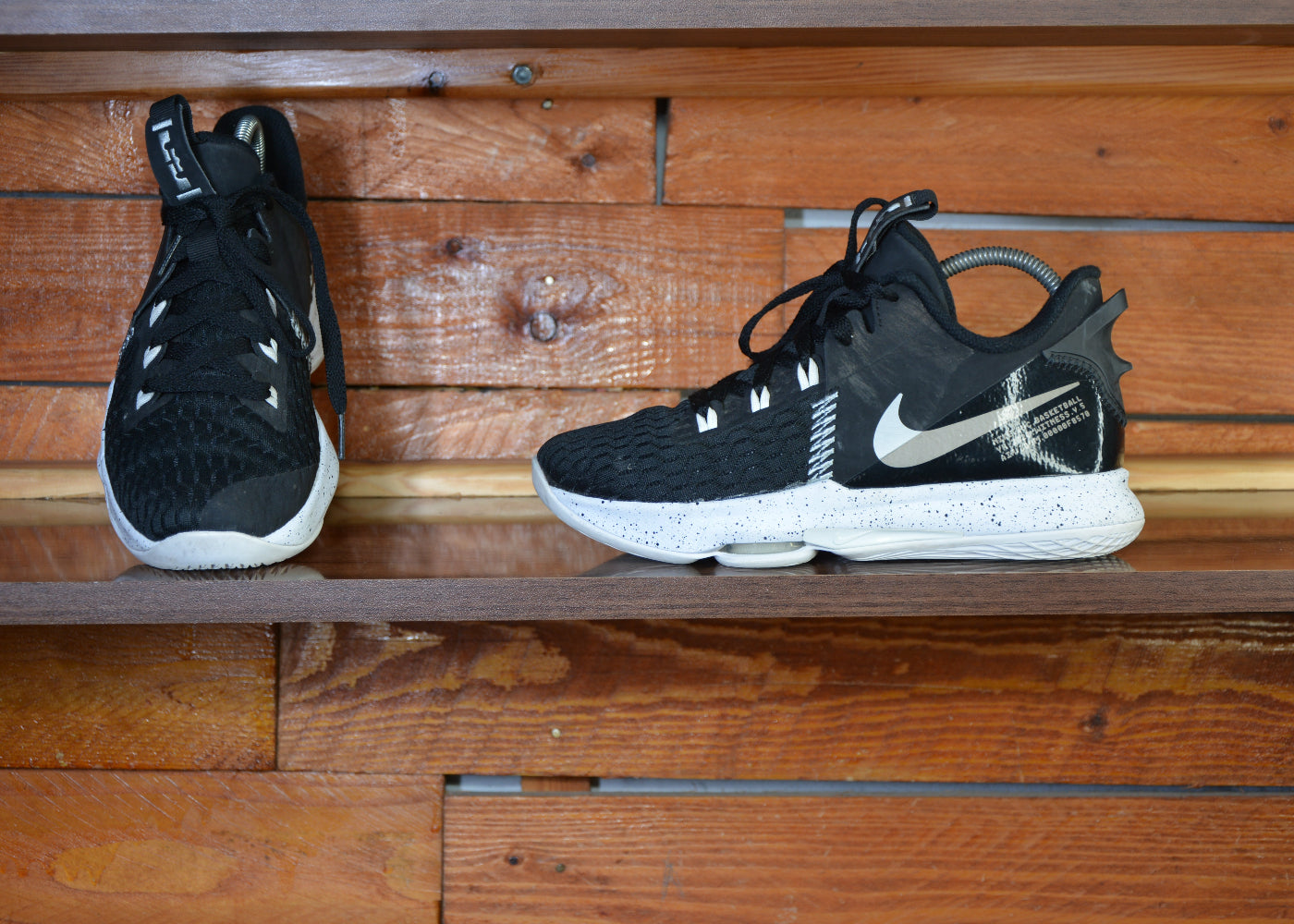 Nike lebron witness 5