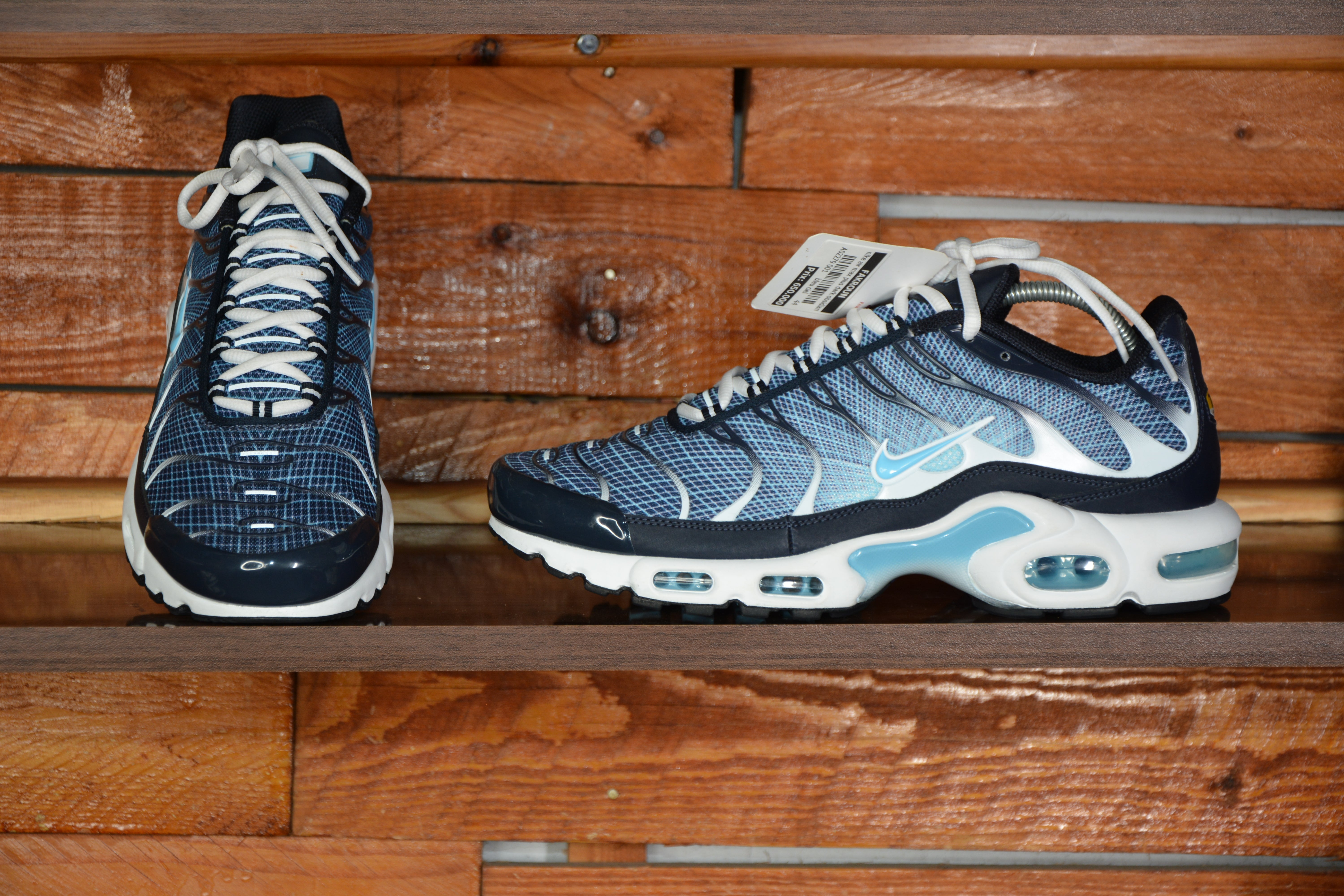 Nike air max plus dark obsidian