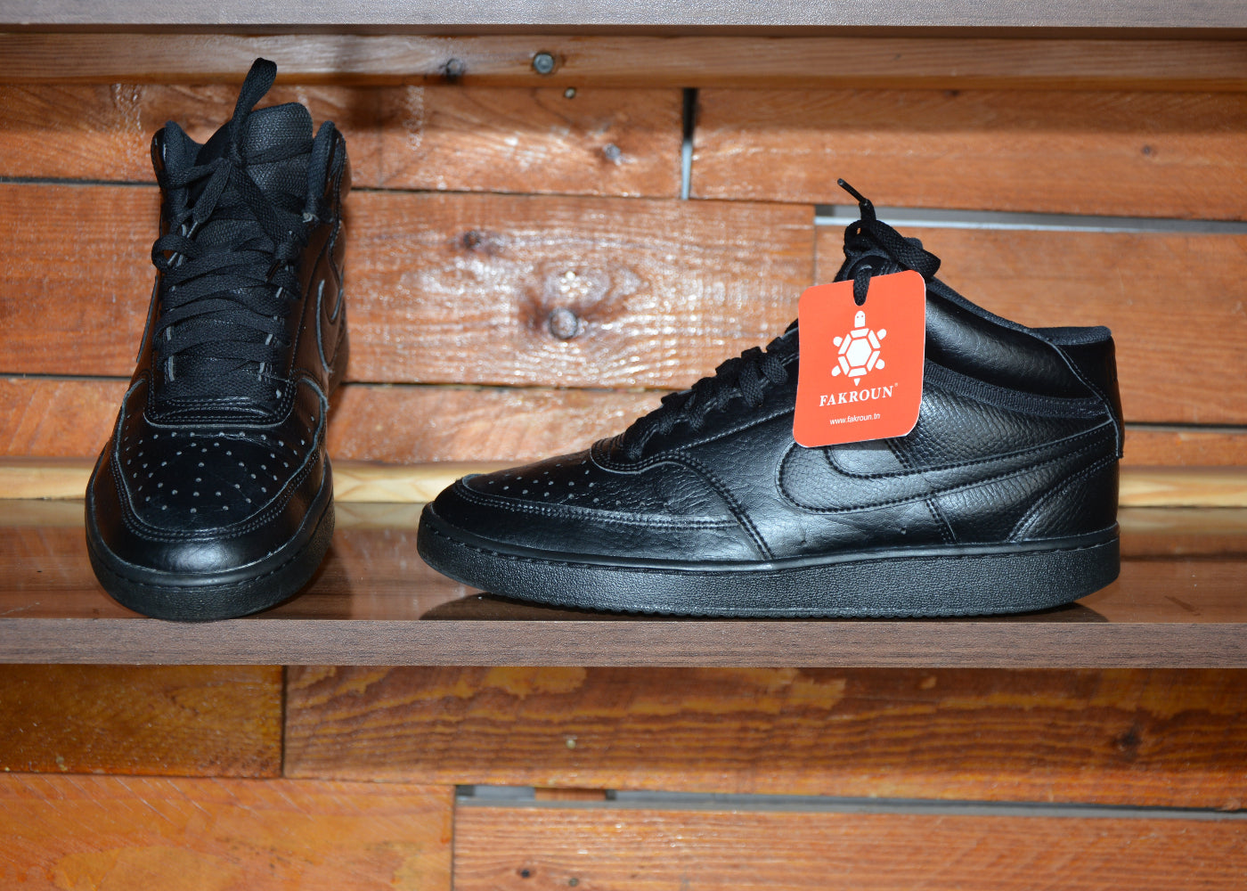 Nike performance vision mid