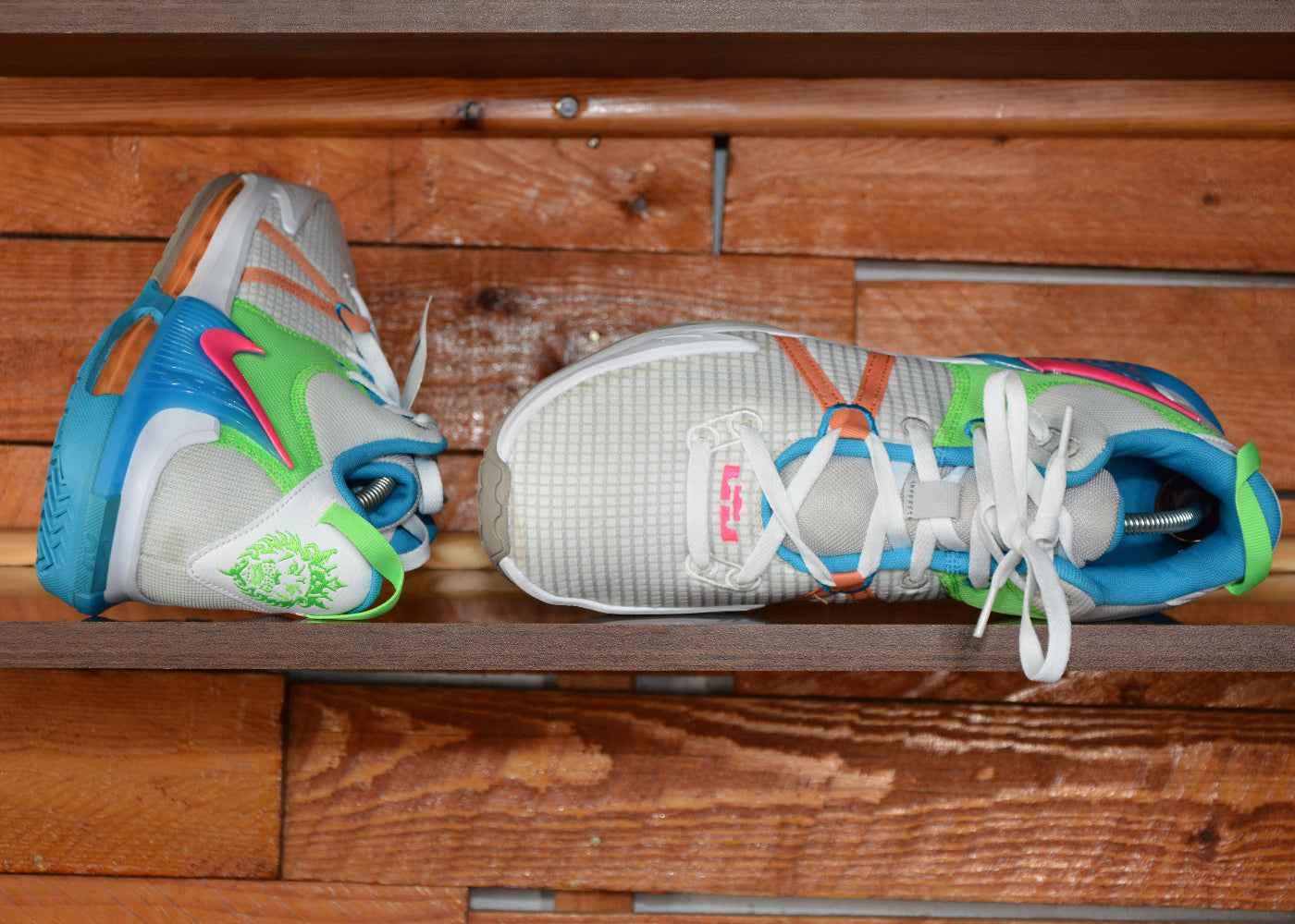 nike lebron witness vll