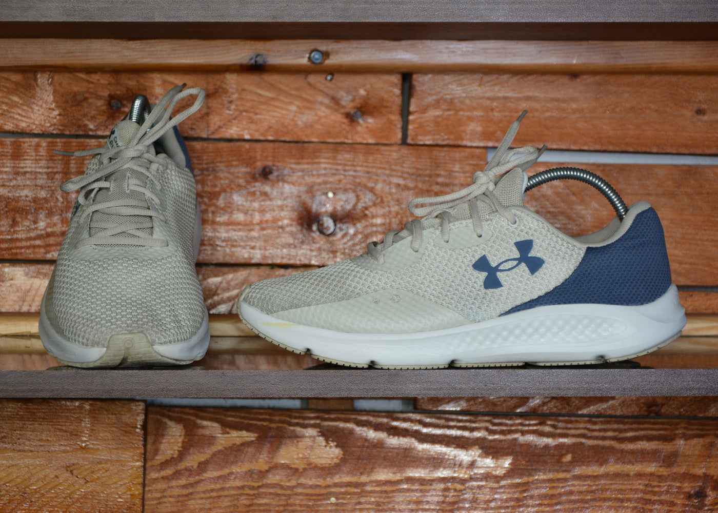 under armour charged pirsuit