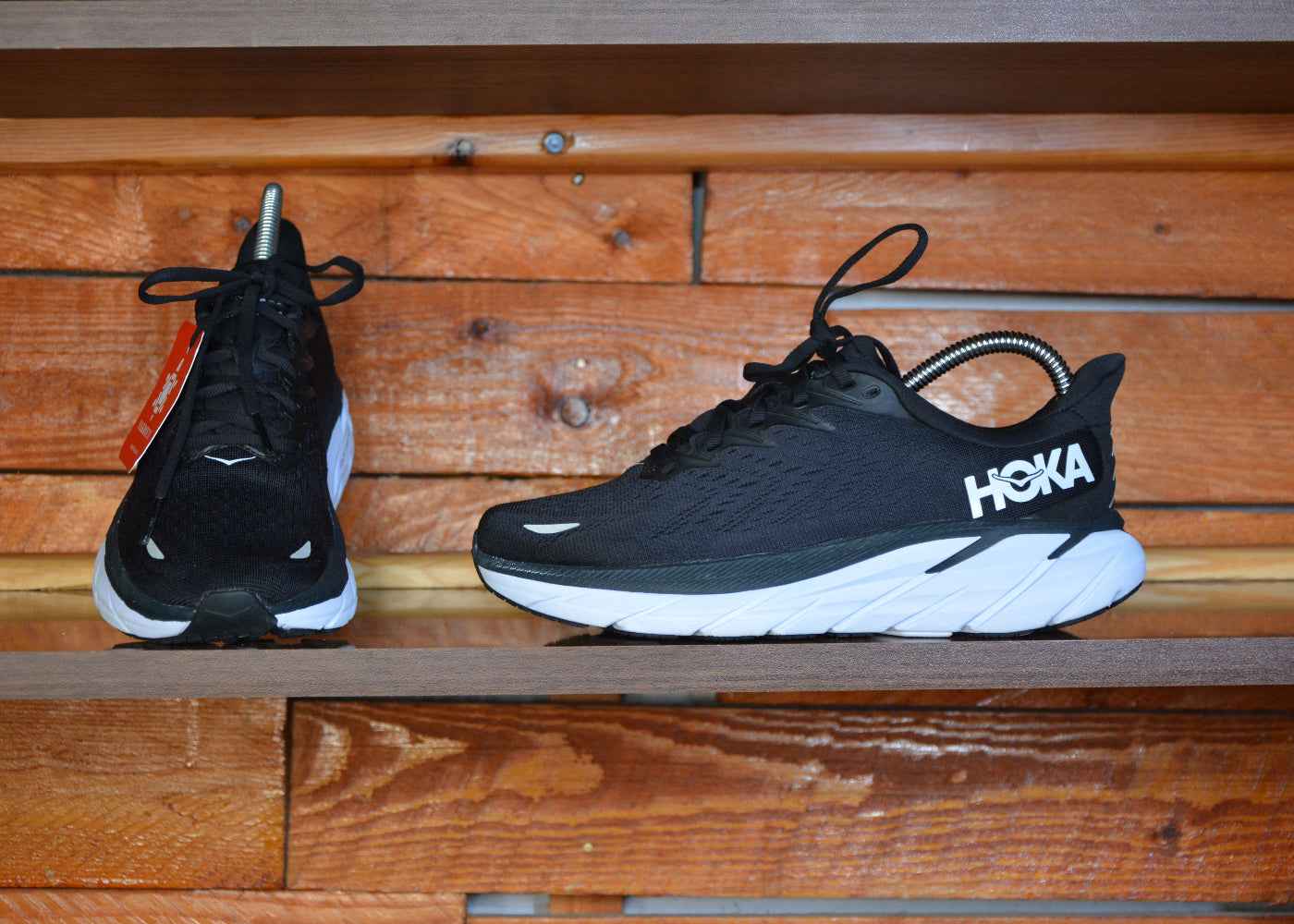 hoka one one