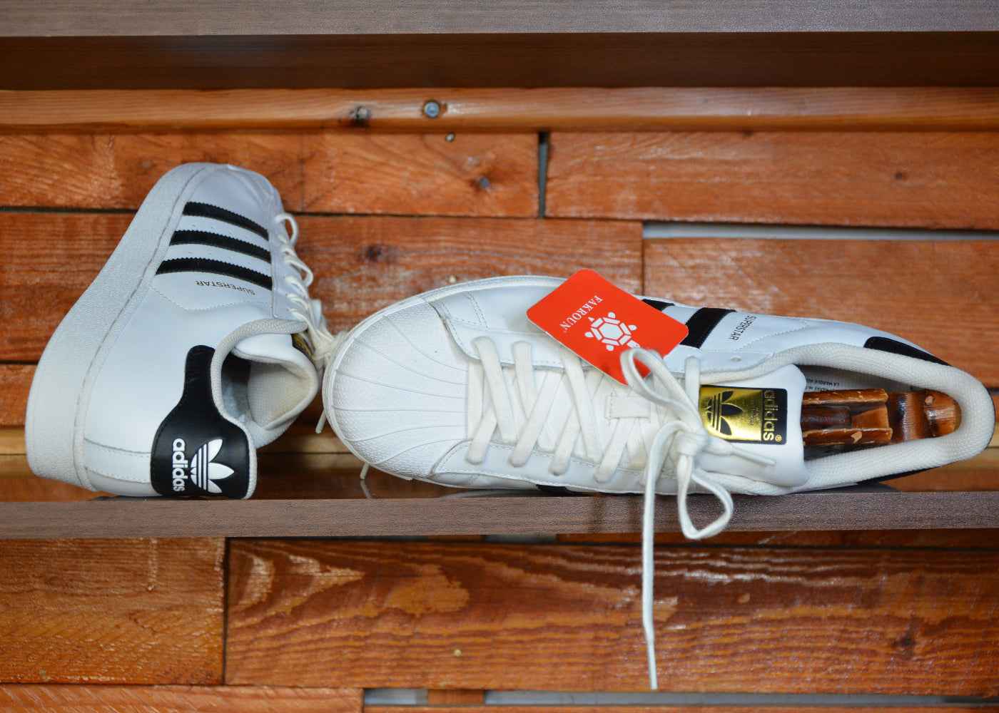 Adidas super star