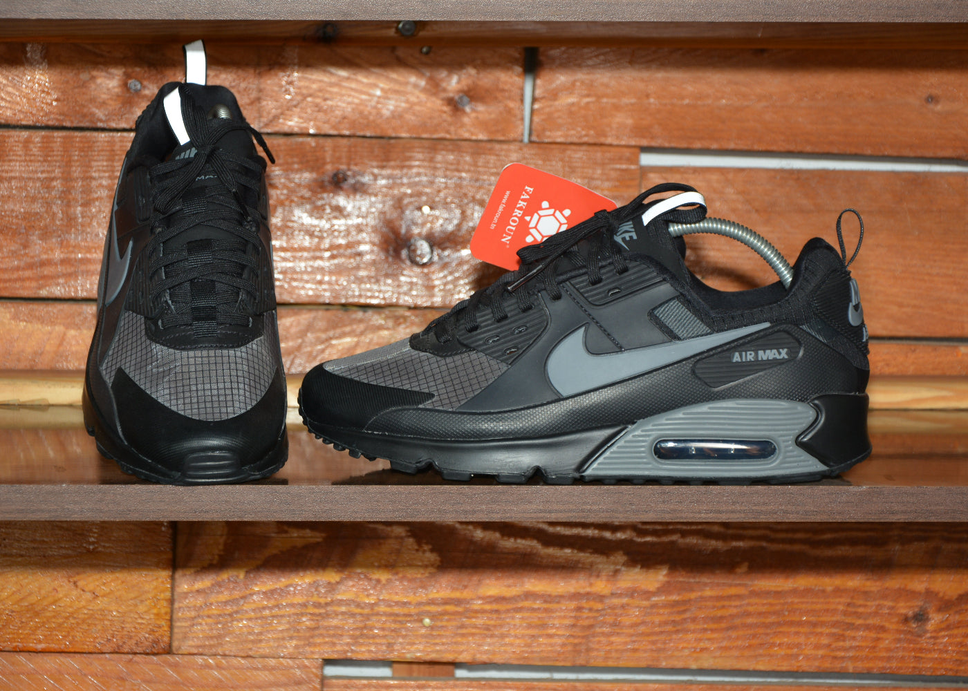 nike air max 90 drift trainers