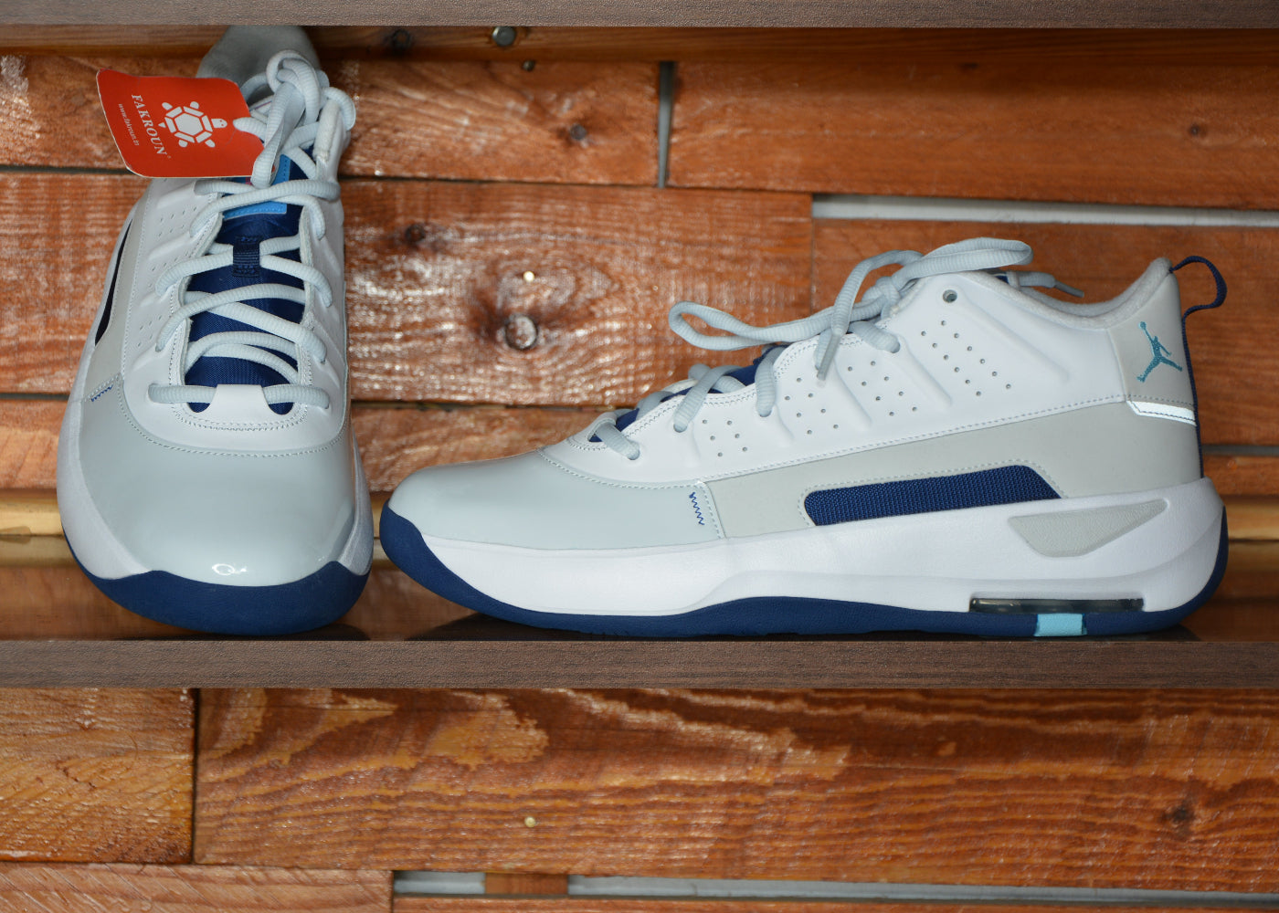 nike jordan max aura 7