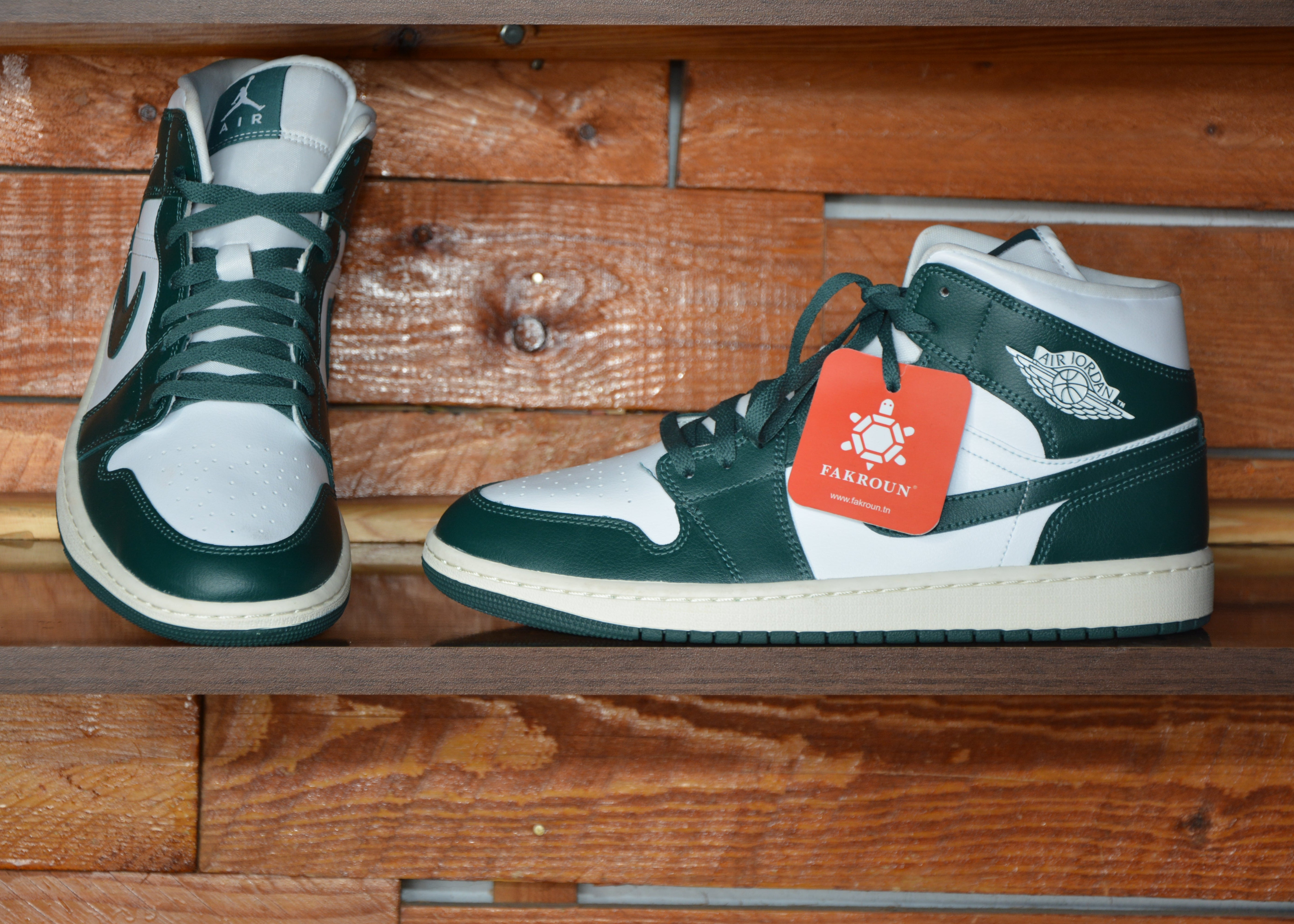 nikeb air jordan 1 mid