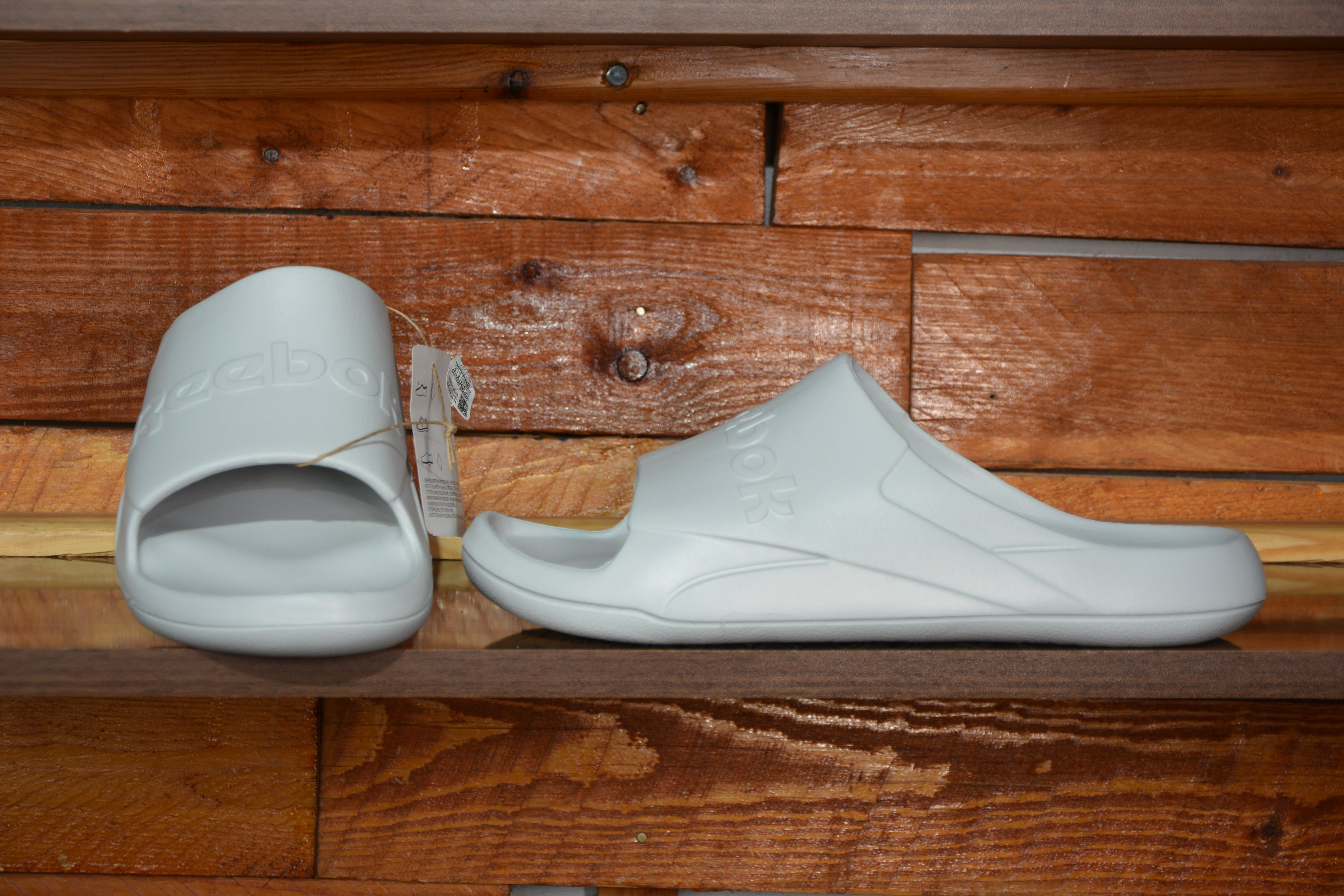 Claquette reebok beach clean