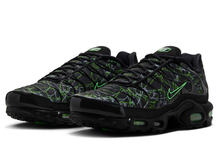 Nike air max plus shattered