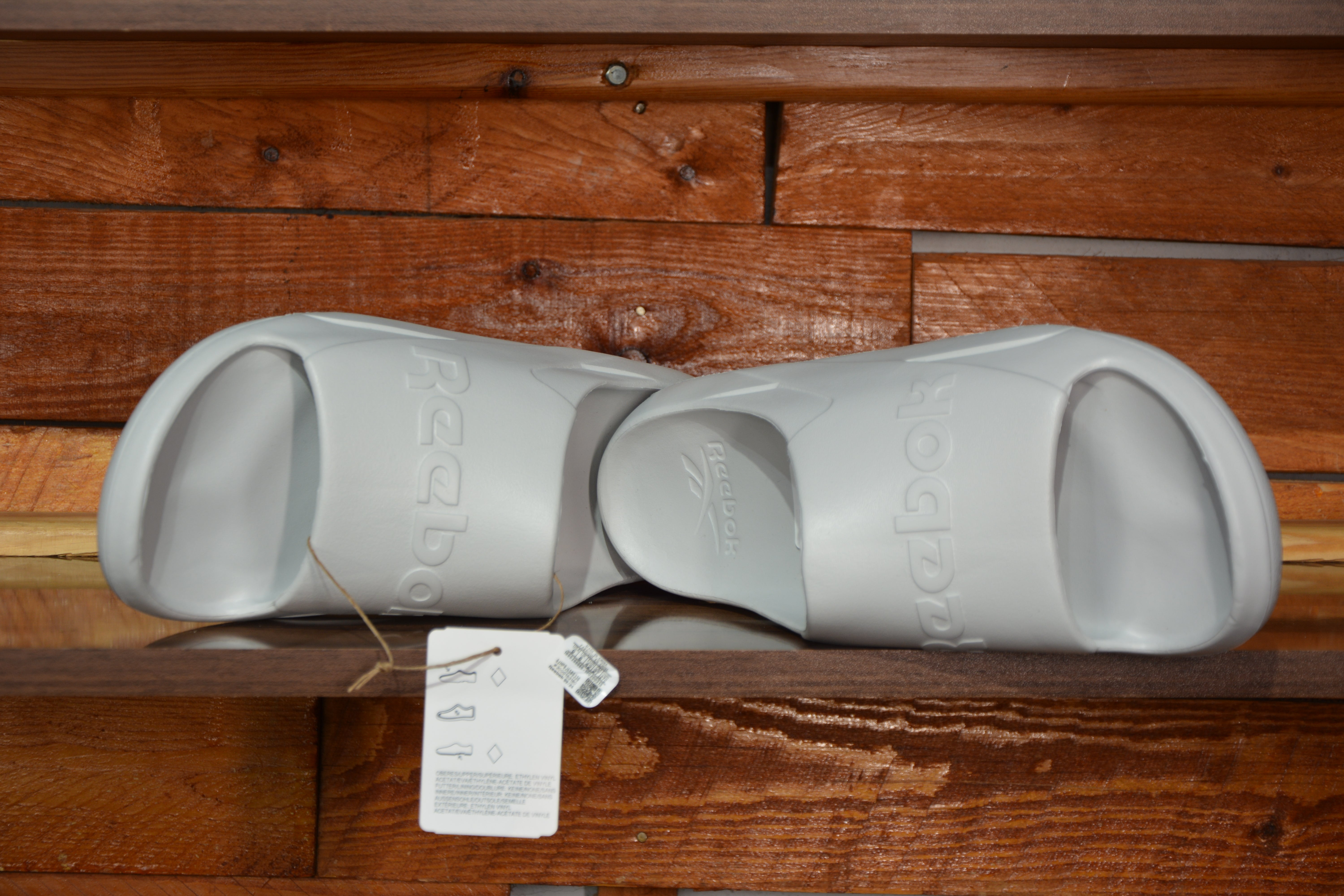 Claquette reebok beach clean