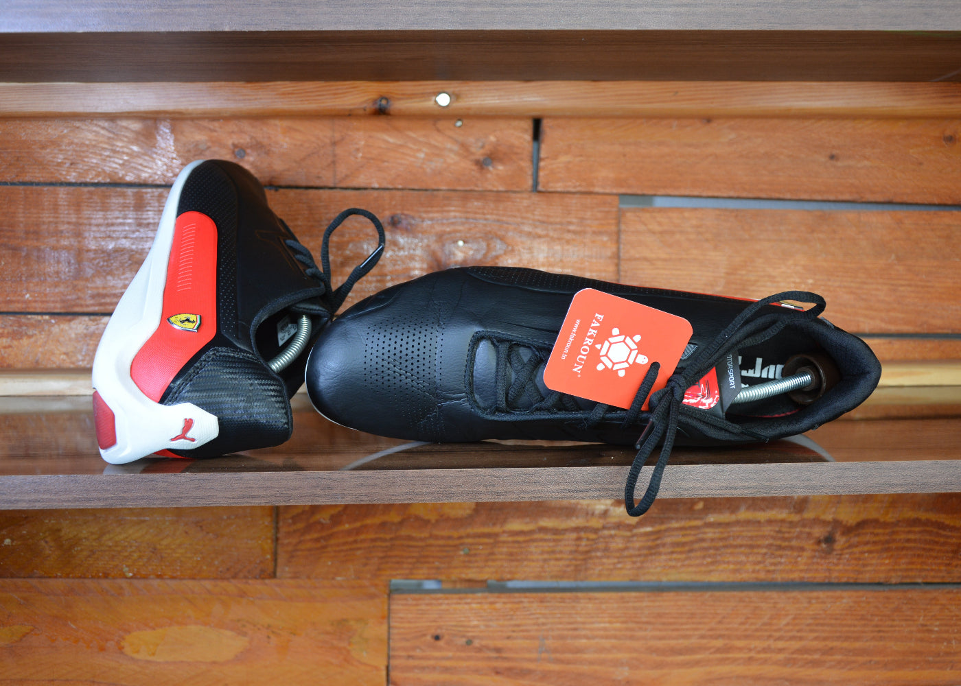 Puma x ferrari drify cat 8