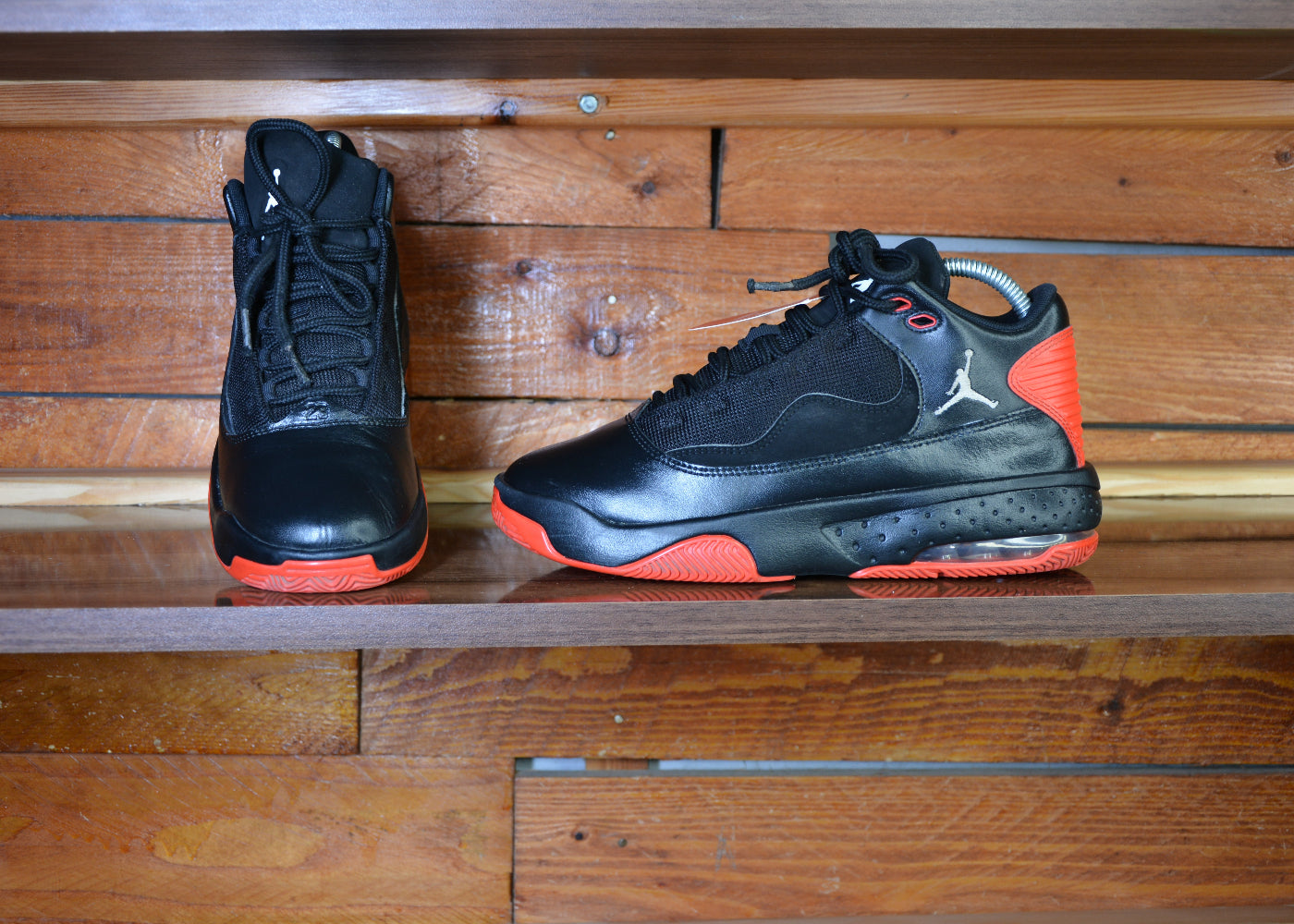 Nike Jordan max aura 2