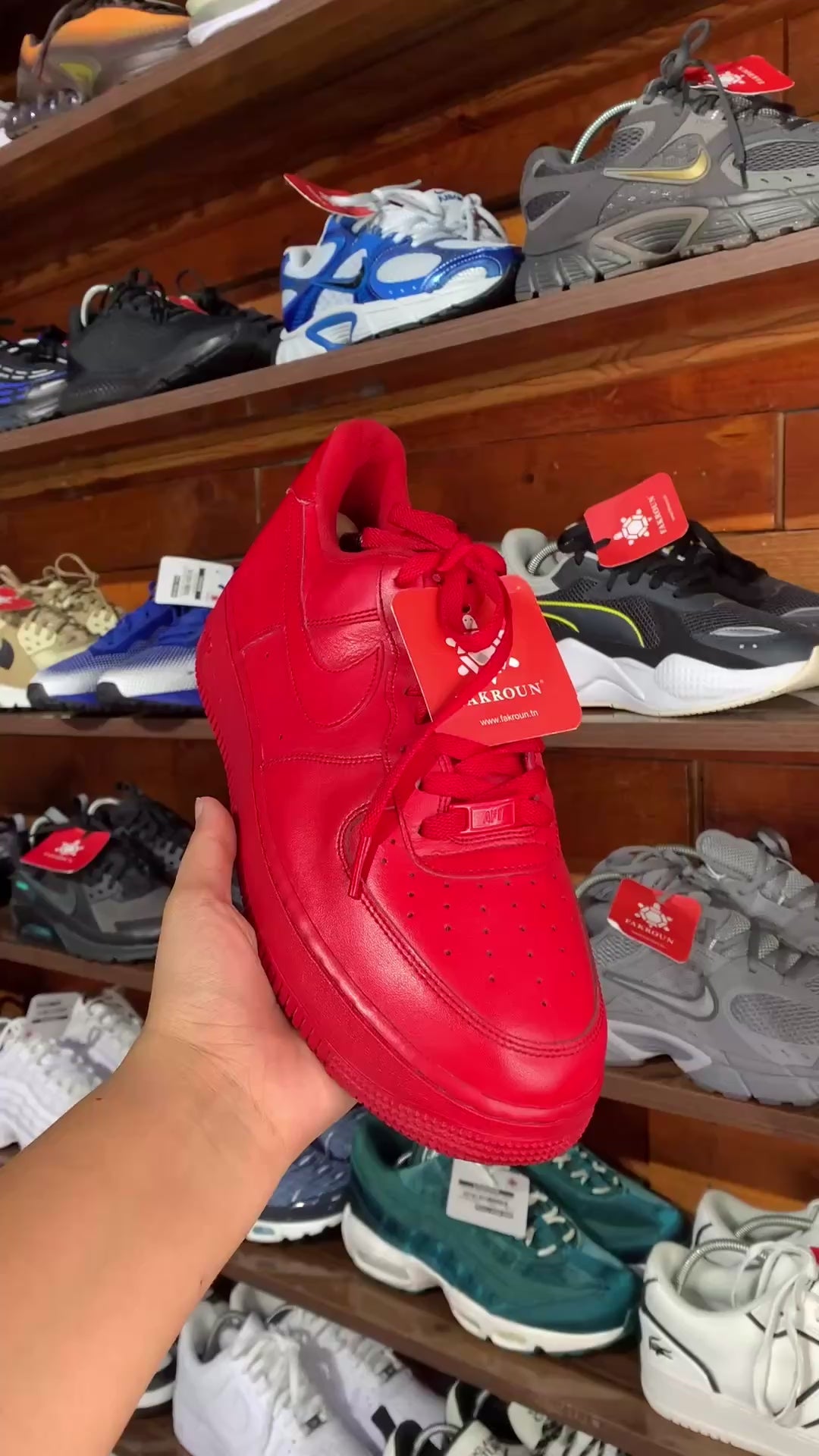 Nike air force 1 low triple red