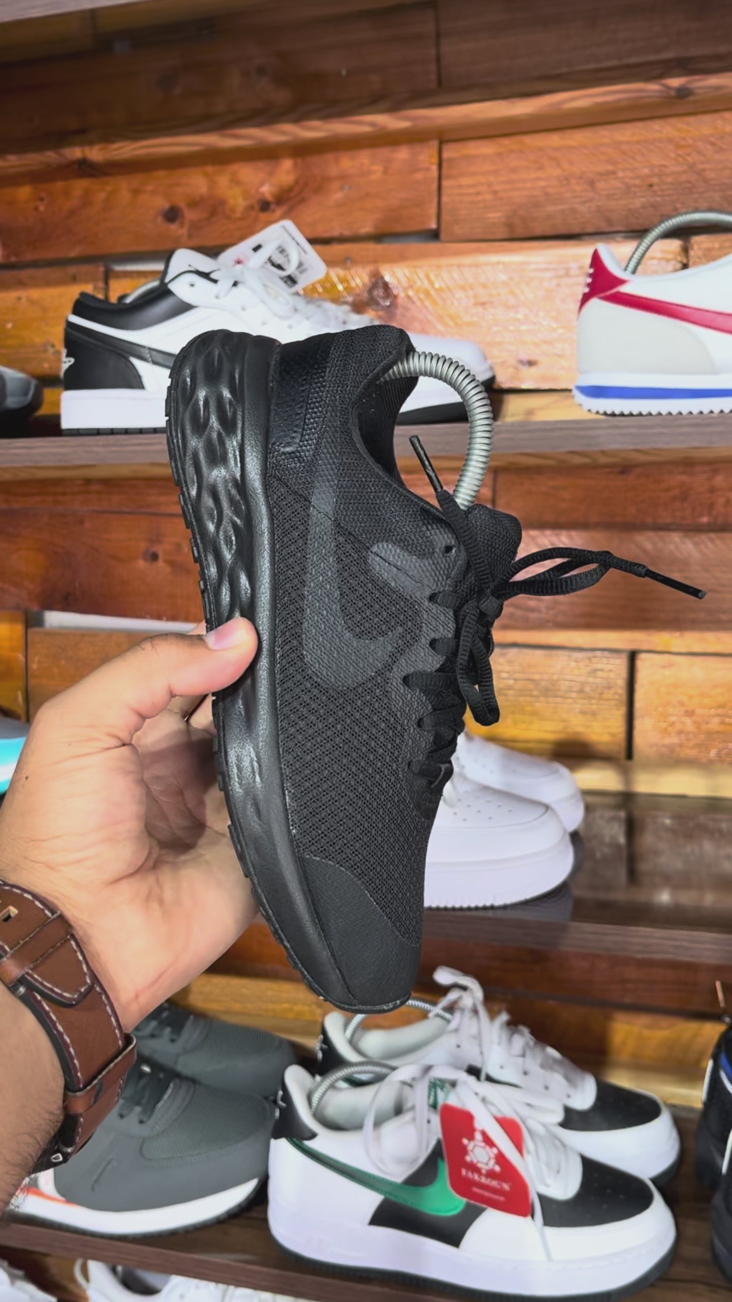 nike revolution 6