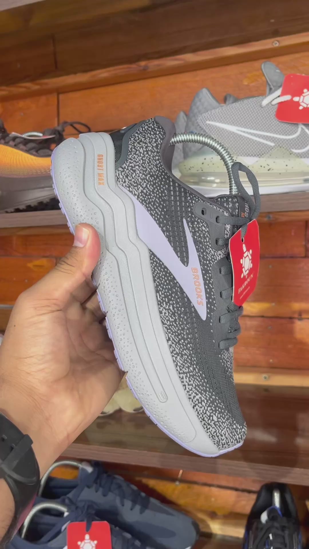 brooks ghost max 2