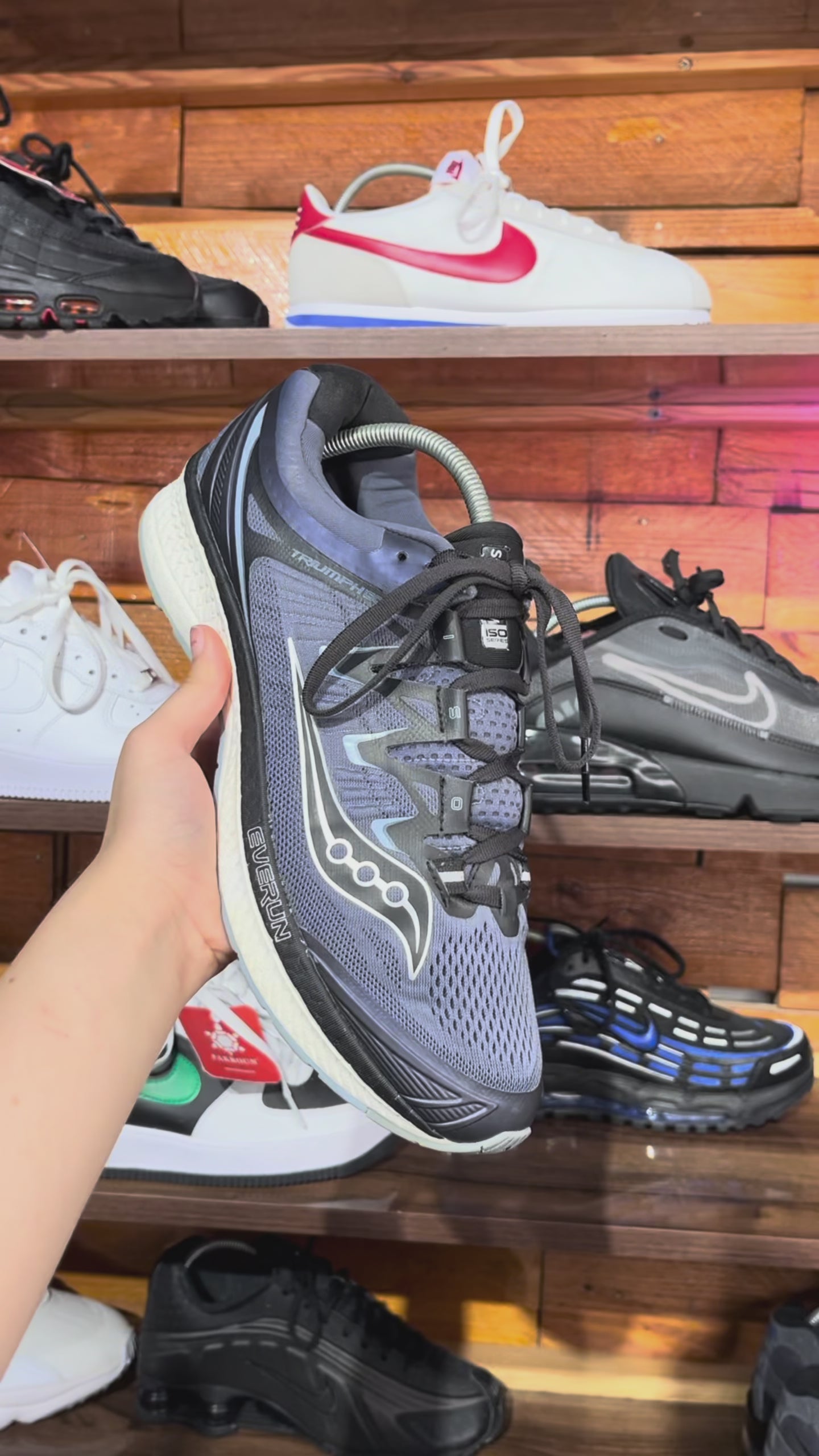 saucony triumph iso 4 running