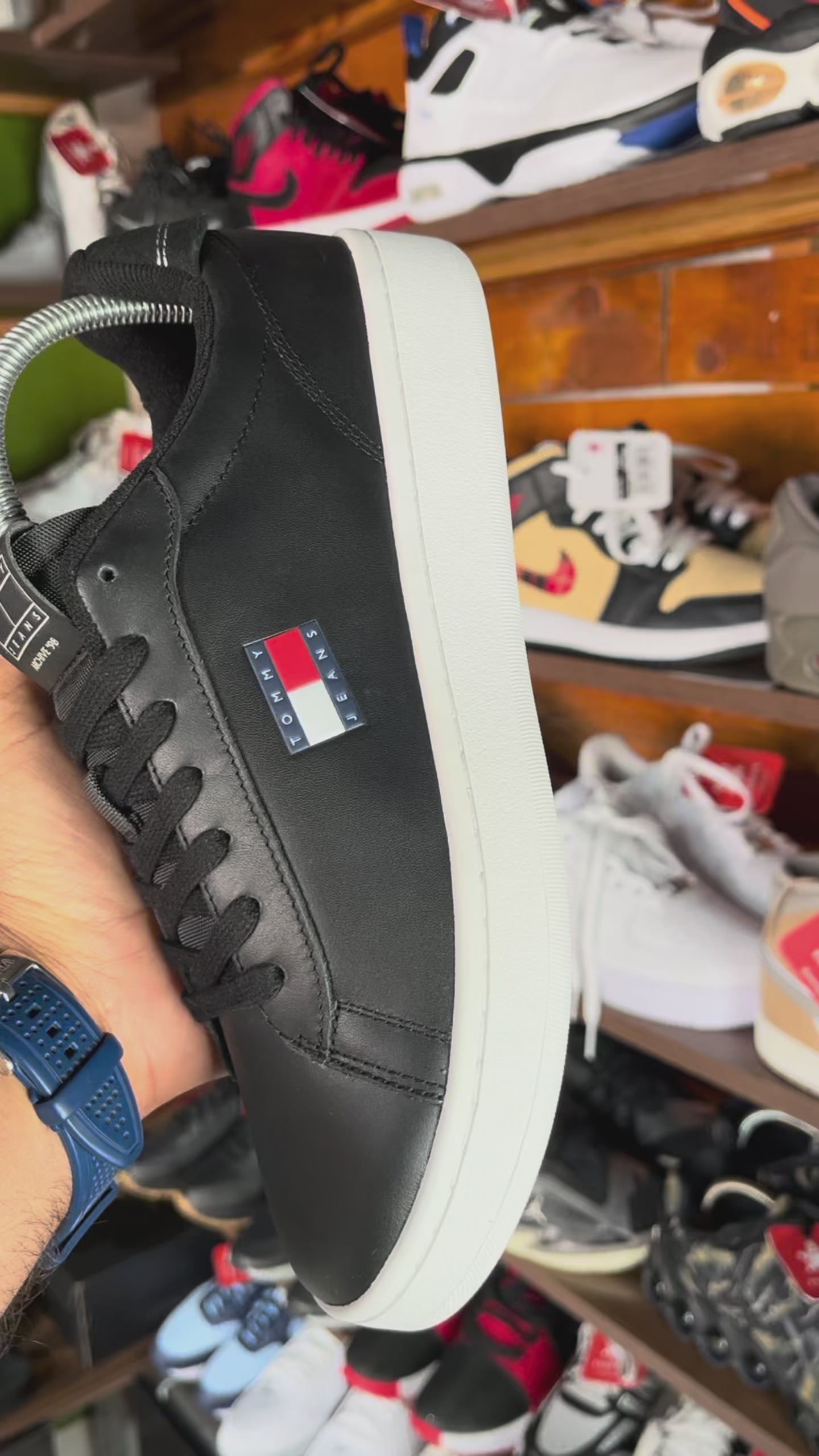 Tommy archive 98